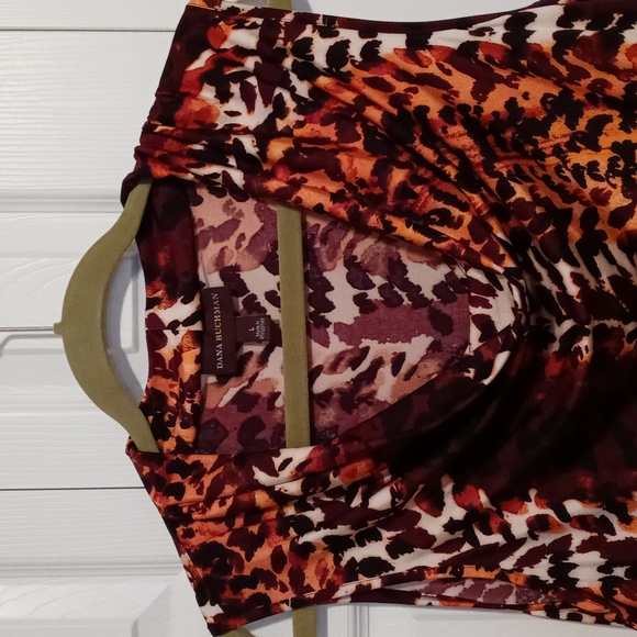 LAST CHANCE Sleeveless top - Picture 2 of 4